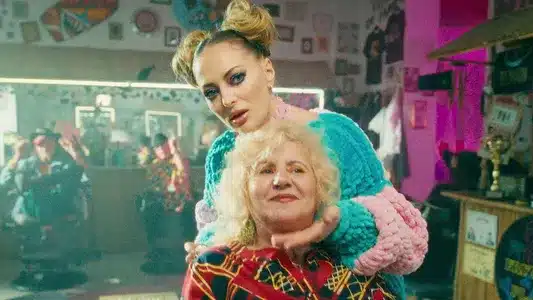 Lololo Lyrics [English Translation]: Delia | Delia Munteanu