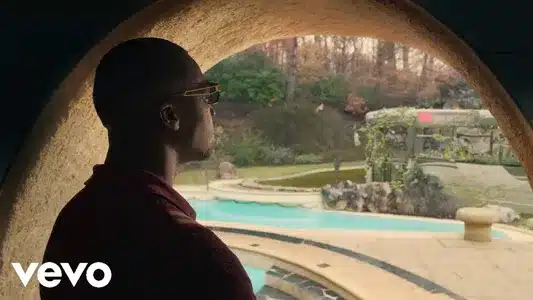 Passat Lyrics Meaning: Ocho (Deluxe) | Sdm