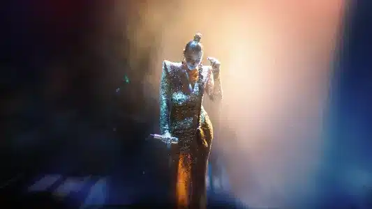 Rüyalar Güzeli Lyrics [English Translation] – Sıla