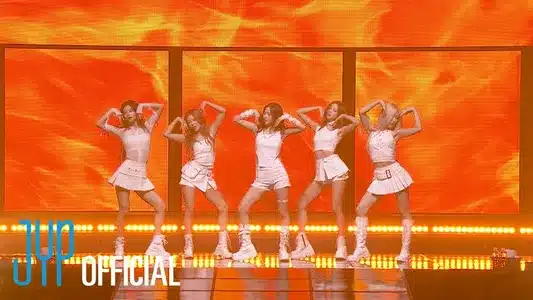 Untouchable (Final Ver.) Lyrics English Translation — Gold | Itzy