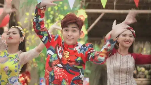 Về Ăn Tết Lyrics Translation – Và Thế Là Tết 2022 | Jun Phạm